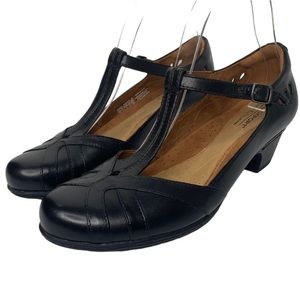 ROCKPORT Cobb Hill Collection Leather T-Strap Heels